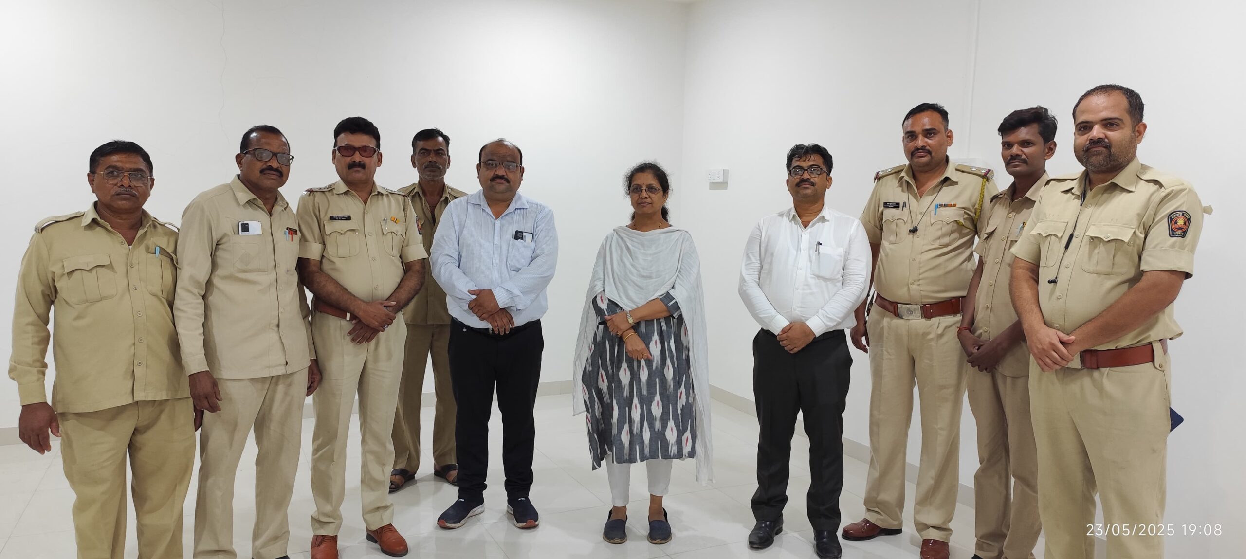 “स्वच्छतेचा आदर्श ठरलेले त्र्यंबकेश्वर बसस्थानक; एस.टी. अधिकाऱ्यांच्या पथकाकडून पाहणीला उत्स्फूर्त प्रतिसाद”